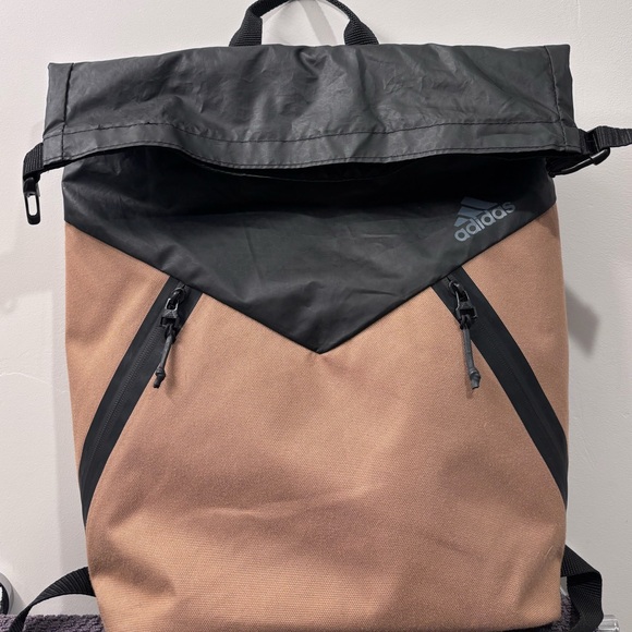 Adidas Sport ID Pack Sackpack - Clip Pack Backpack - Brown - Black - Zip Pockets - Picture 7 of 15